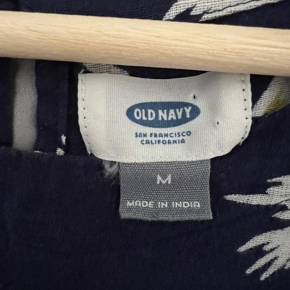 Old Navy Linen Blend Navy Floral Print Top Short Sleeve Beach Blouse‎ Size M - Picture 4 of 6